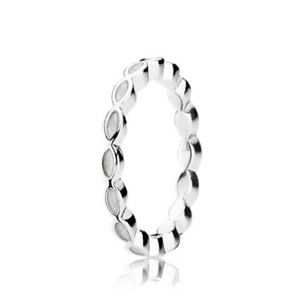 PANDORA White Enamel Twist Ring - Picture 2 of 2
